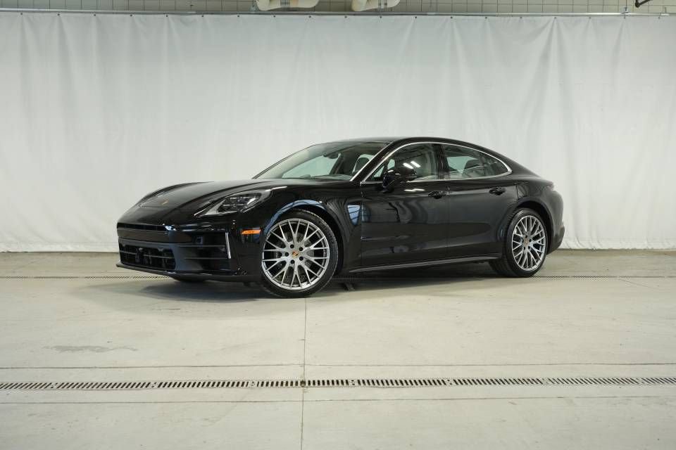 New 2026 Porsche Panamera 4 AWD/4WD image 1