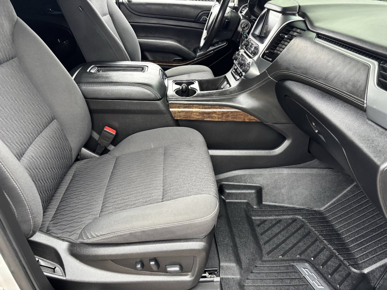 Used 2019 Chevrolet Tahoe LS AWD/4WD image 12