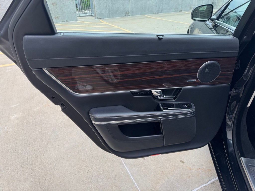 Used 2013 Jaguar XJ L Portfolio image 21