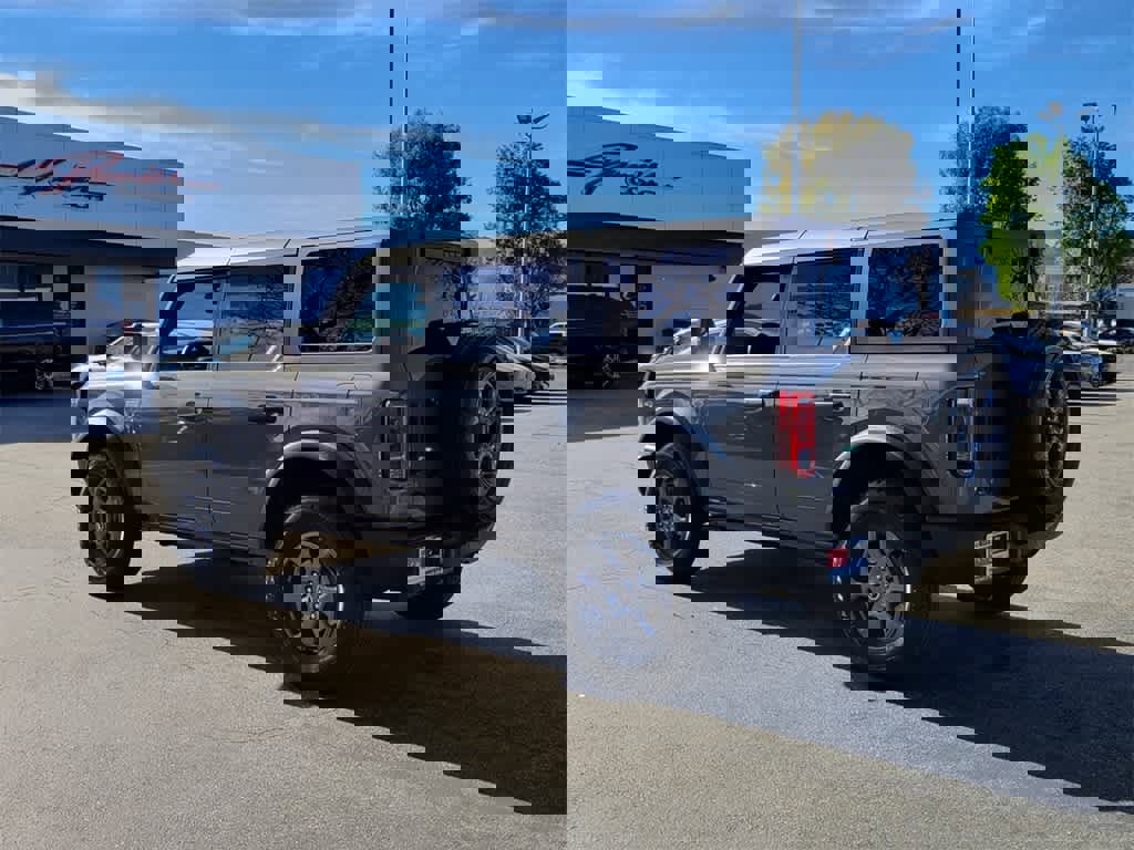 Used 2025 Ford Bronco Big Bend image 3