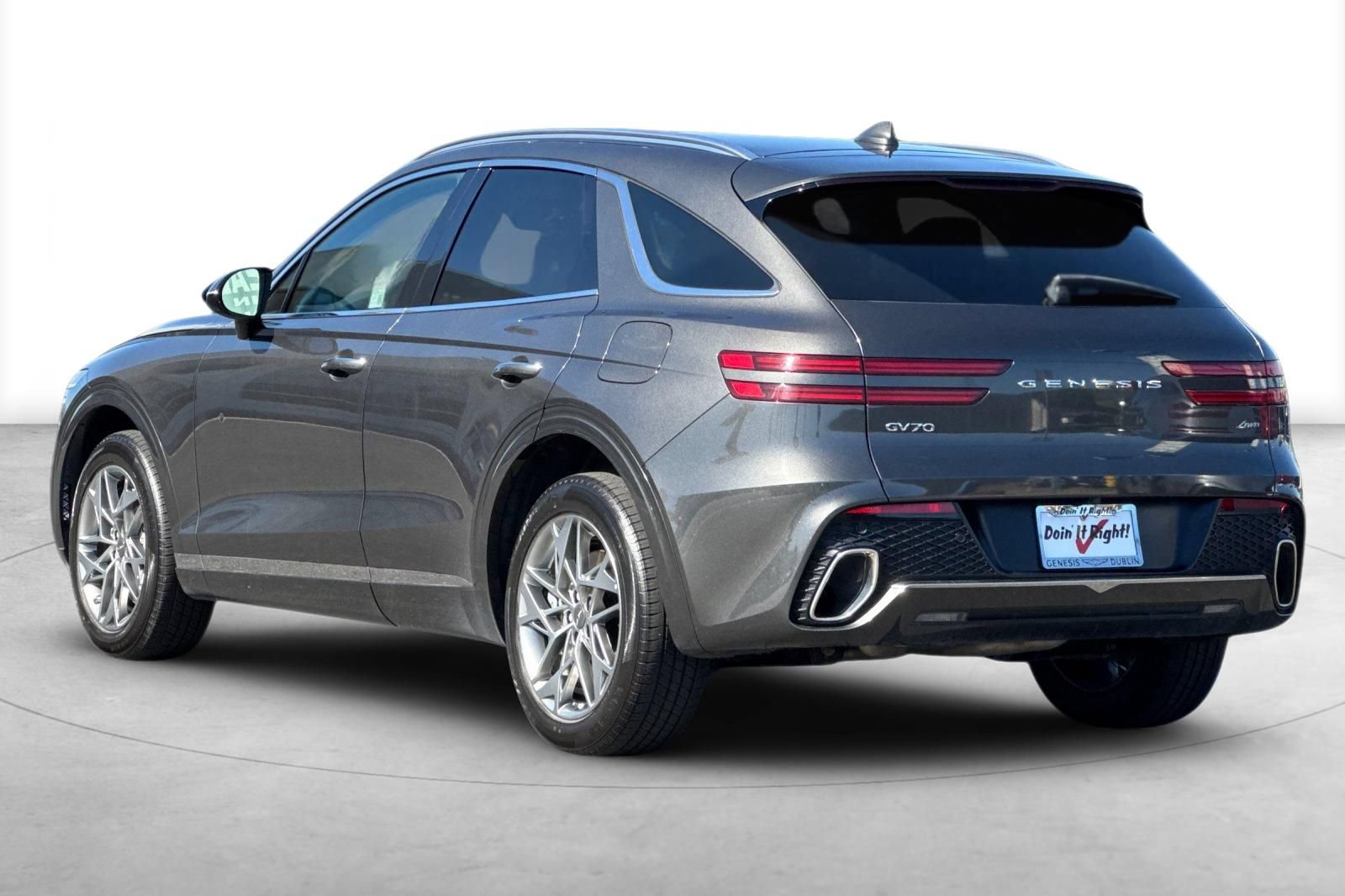Used 2025 Genesis GV70 2.5T AWD/4WD image 4