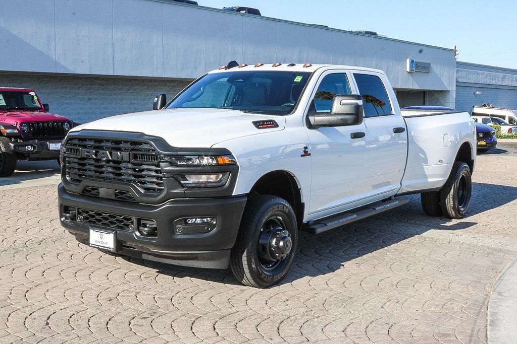 New 2026 RAM 3500 Tradesman AWD/4WD image 4