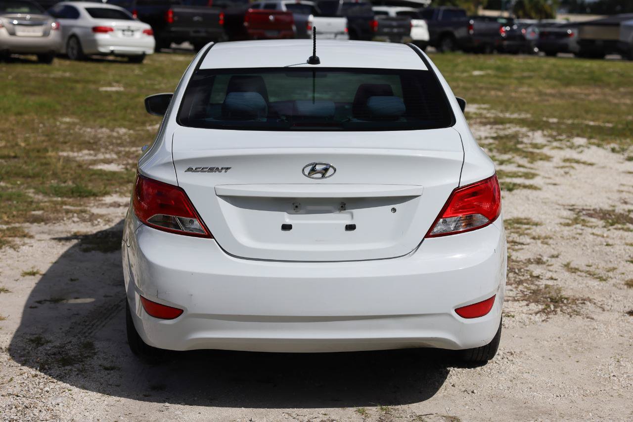 Used 2017 Hyundai Accent SE FWD image 9