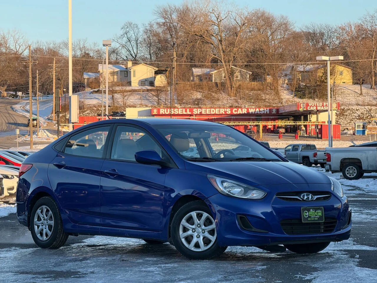 Used 2012 Hyundai Accent GLS image 1