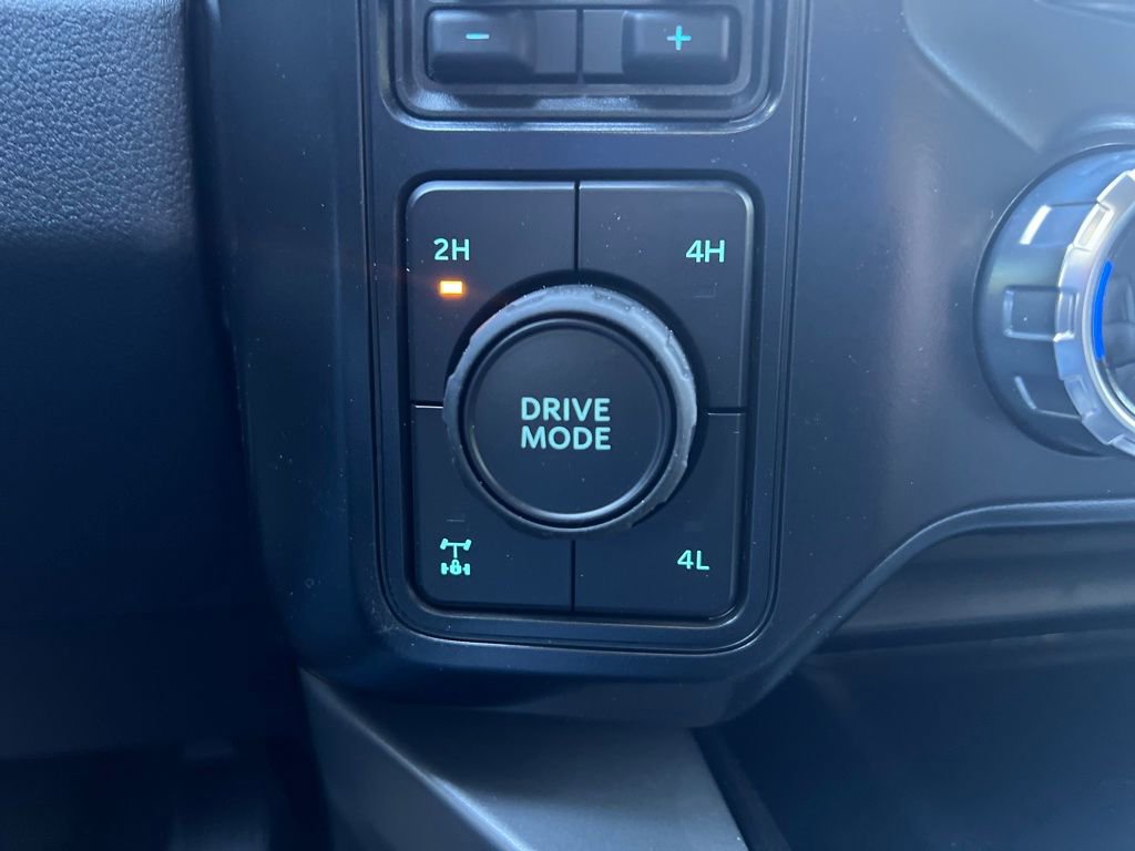 New 2026 Ford F250 Lariat w/ Lariat Premium Package image 33