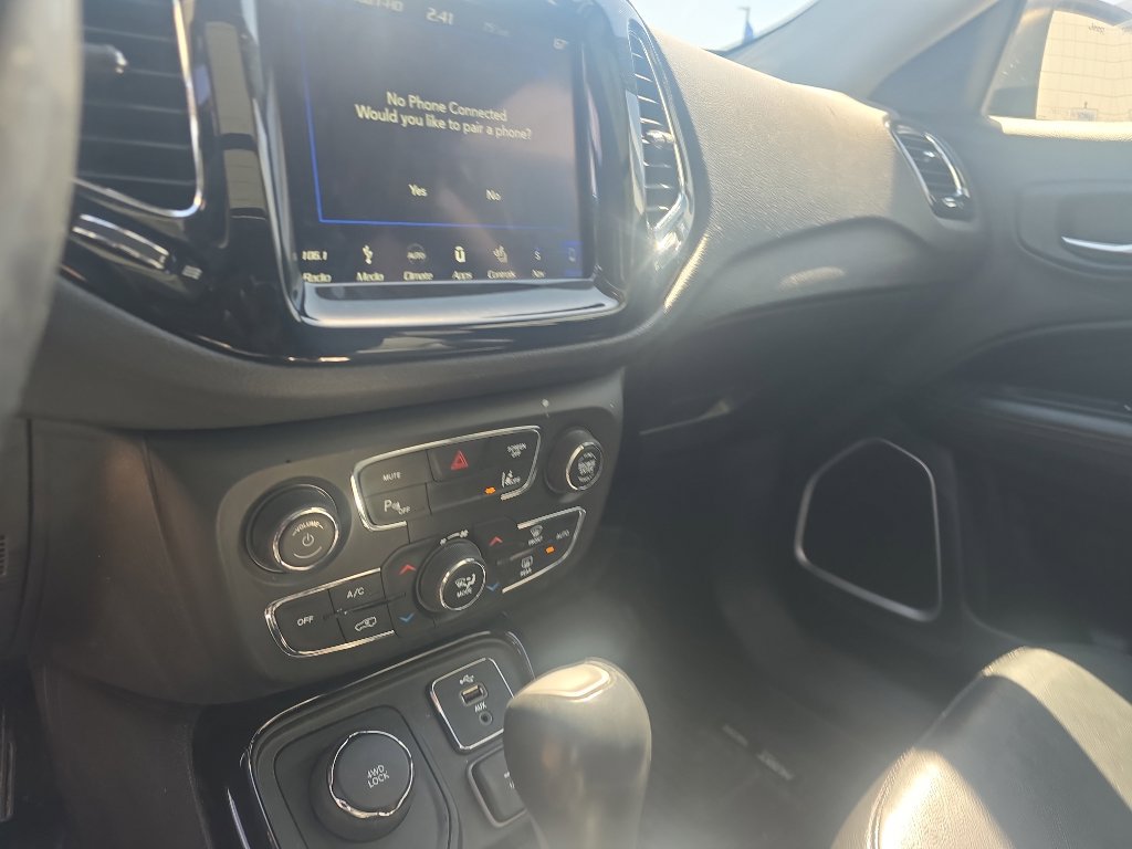 Used 2018 Jeep Compass Limited w/ Navigation Group AWD/4WD image 5
