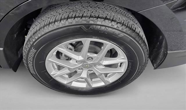 Used 2024 Chevrolet Equinox LT AWD/4WD image 9