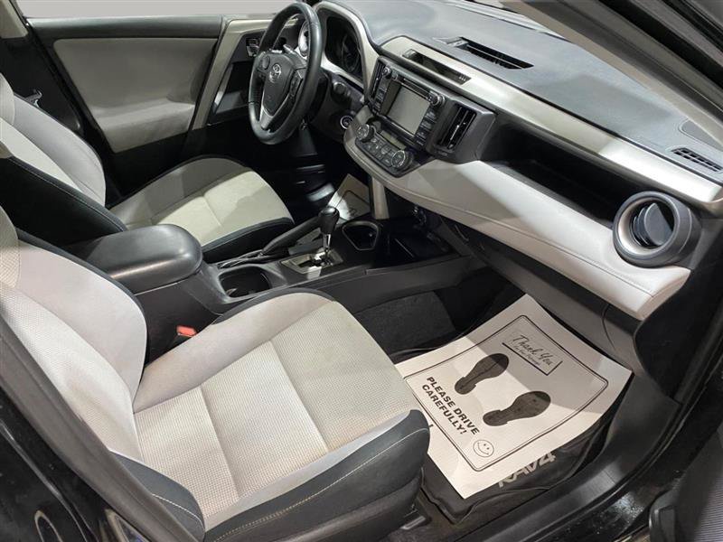 Used 2017 Toyota RAV4 XLE w/ Plus Special Value Package AWD/4WD image 20