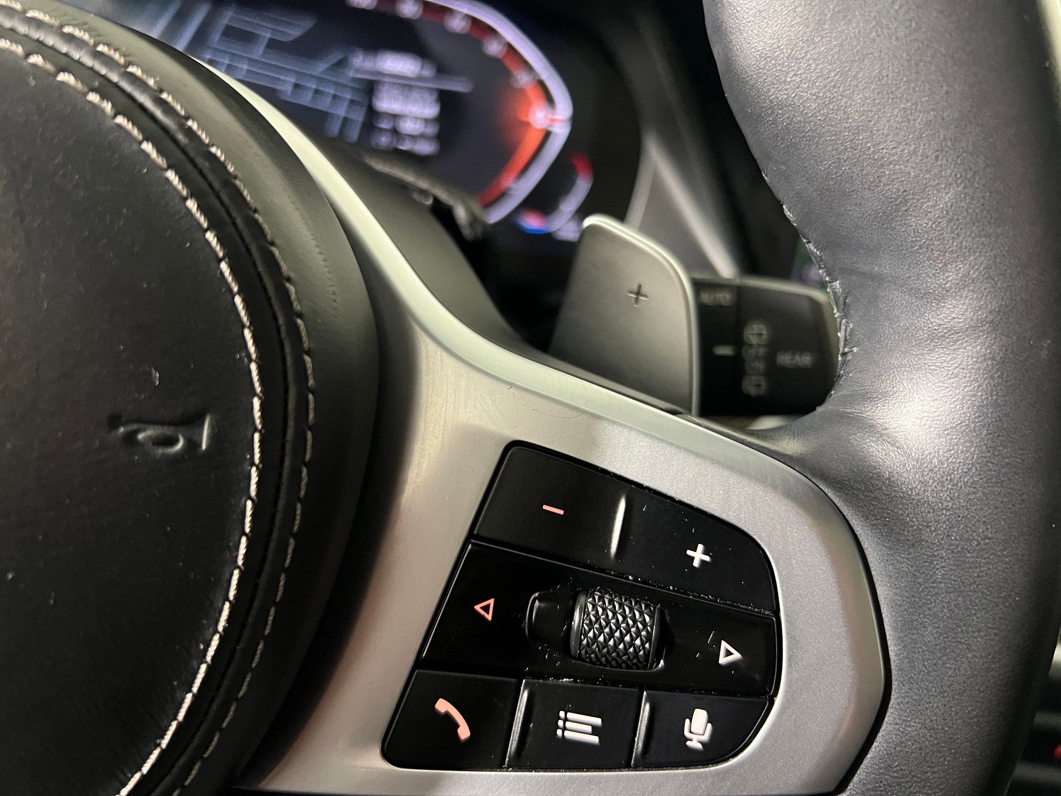 Used 2022 BMW X5 xDrive40i w/ M Sport Package image 27