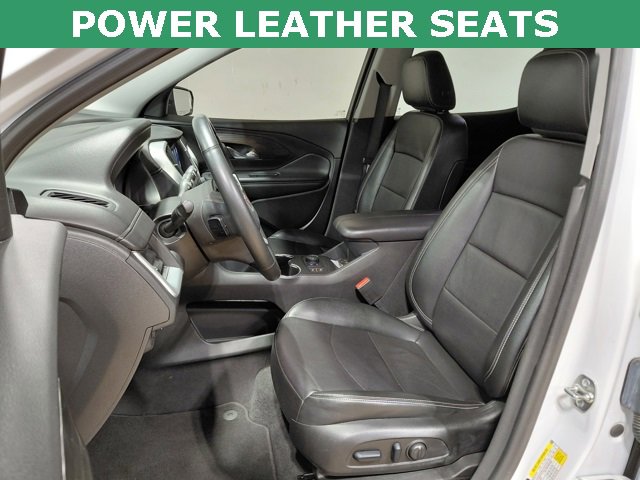 Certified 2024 GMC Terrain SLT image 3