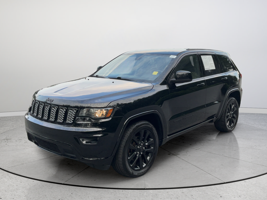 Used 2018 Jeep Grand Cherokee Altitude AWD/4WD image 6