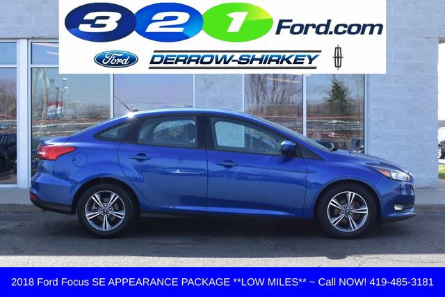 Used 2018 Ford Focus SE w/ SE Appearance Package image 3