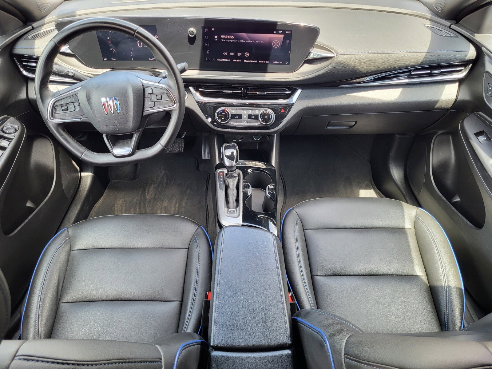 Used 2025 Buick Envista Sport Touring image 13