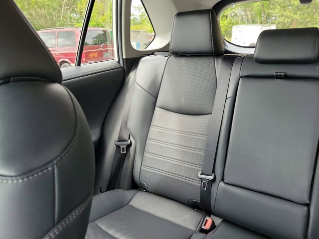 Used 2021 Toyota RAV4 Limited image 4