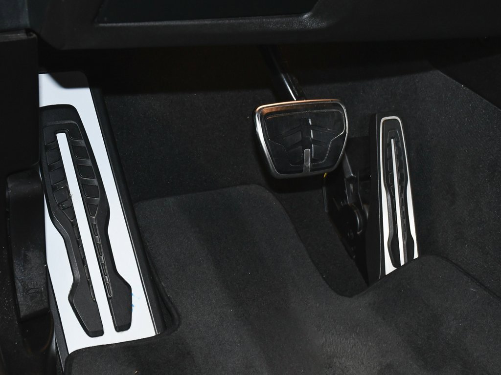 Used 2024 BMW X3 M w/ Executive Package image 20