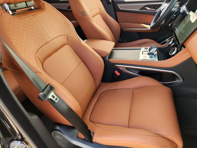 Used 2026 Jaguar F-PACE R-Dynamic S image 11