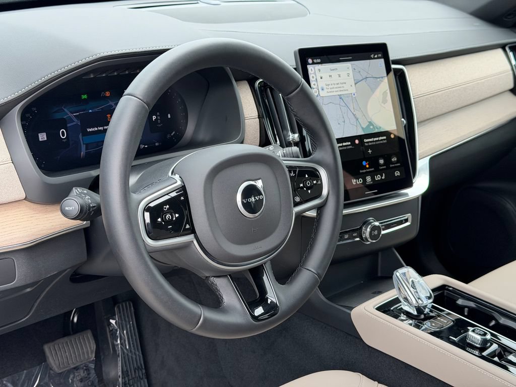 New 2026 Volvo XC90 B6 Plus w/ Protection Package Premier AWD/4WD image 15