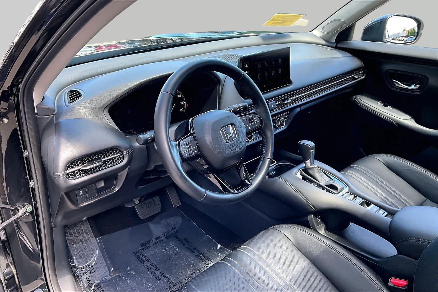 Used 2025 Honda HR-V EX-L image 18