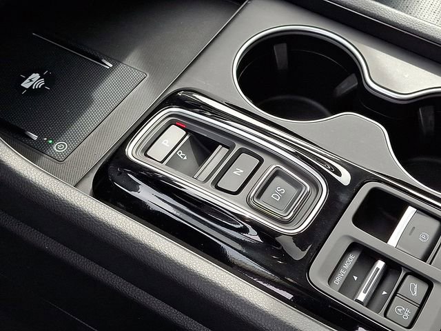 Used 2025 Honda Pilot Elite image 17