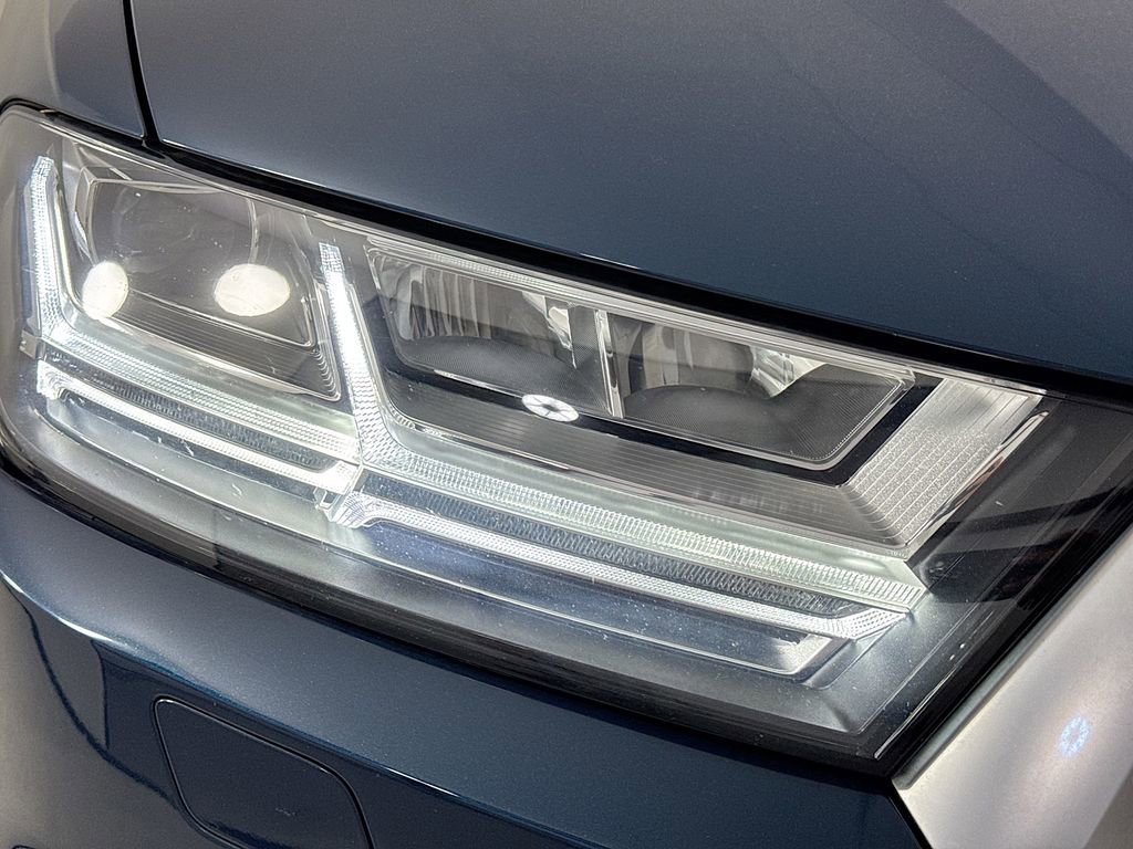 Used 2018 Audi Q7 3.0T Premium Plus image 41