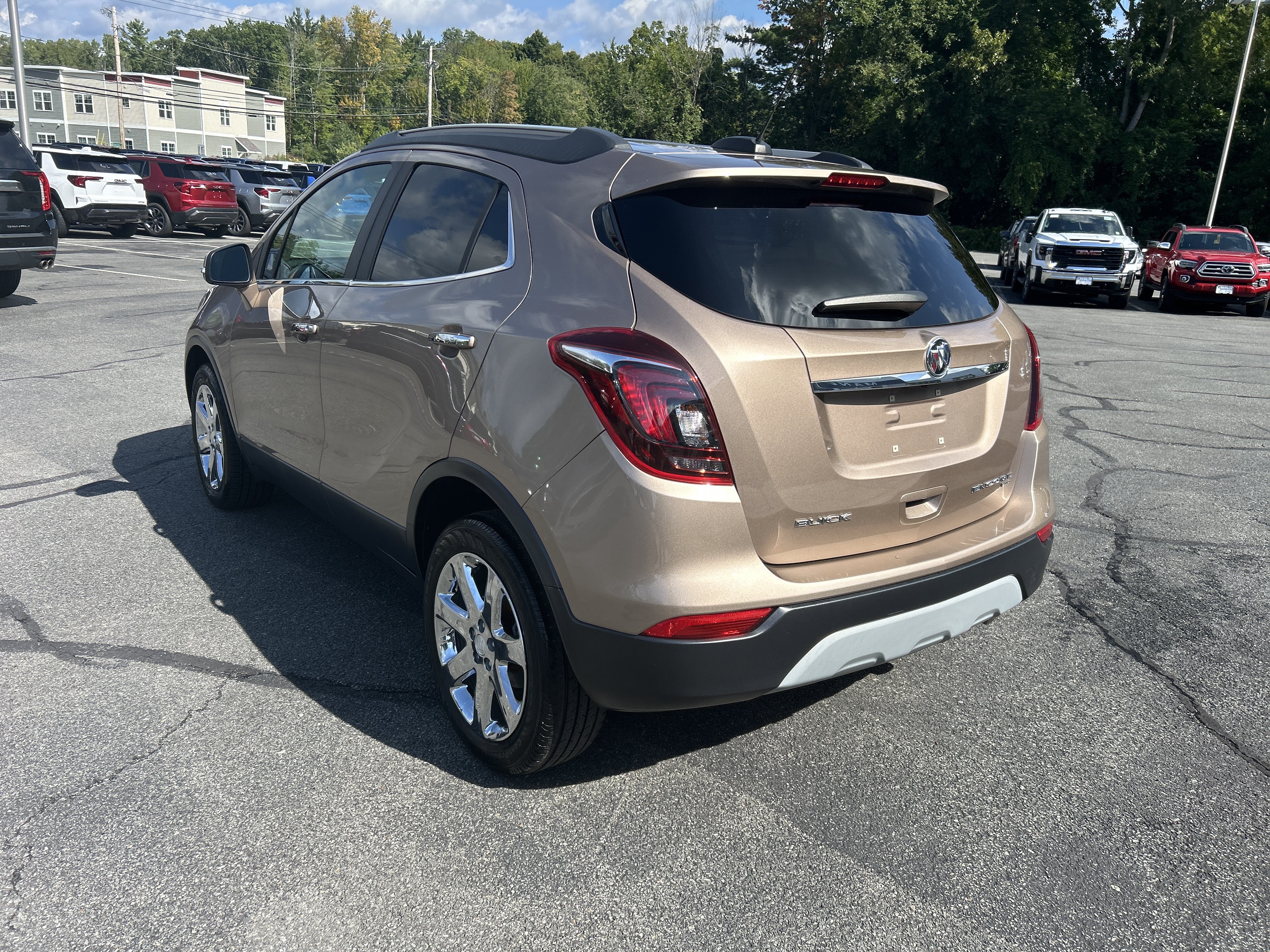 Used 2018 Buick Encore Essence w/ Experience Buick Package AWD/4WD image 5