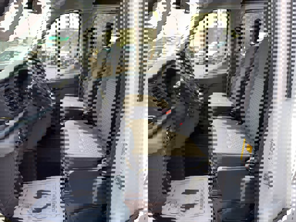 New 2025 Ford Transit 250 Low Roof image 17