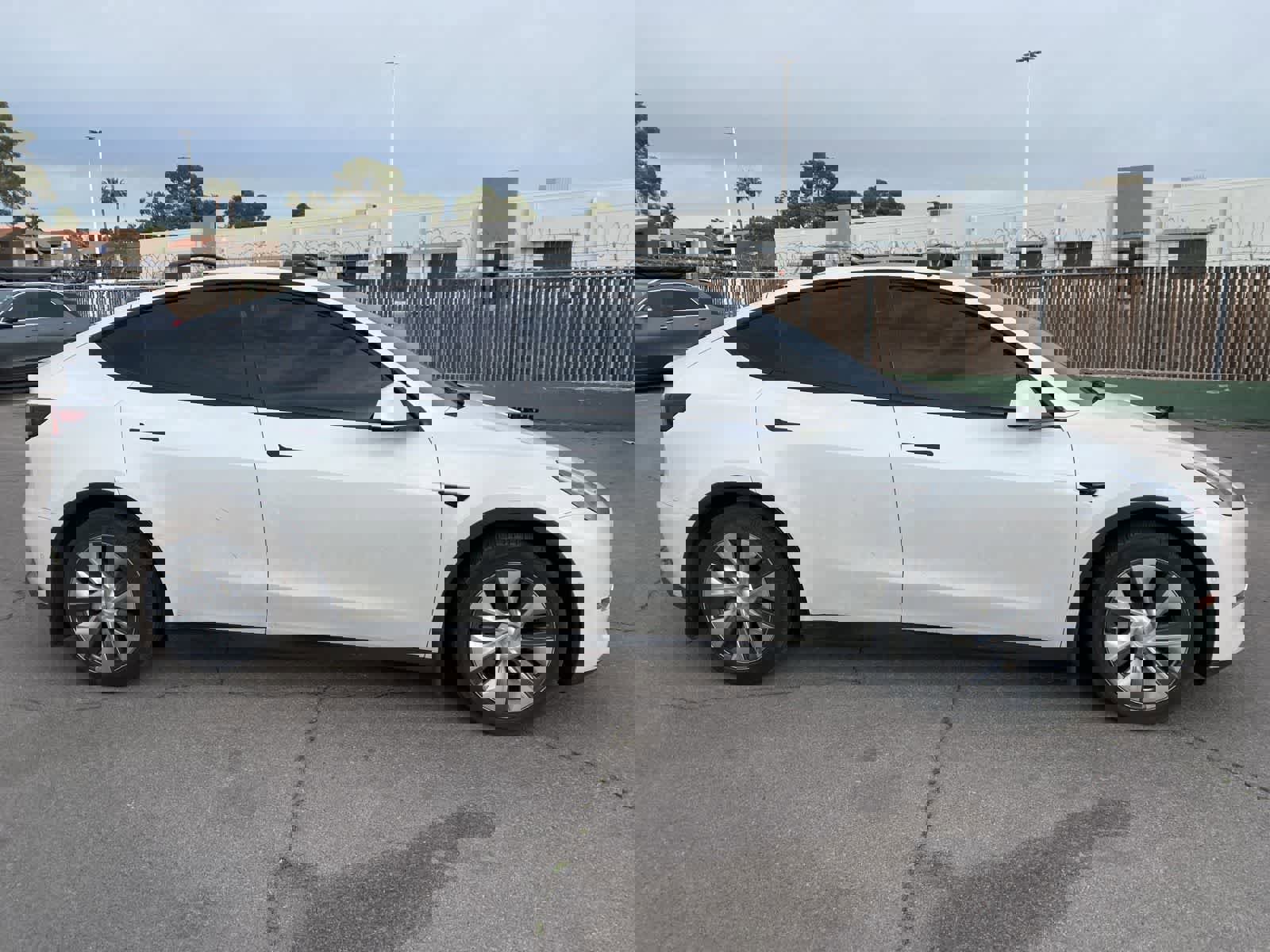 Used 2021 Tesla Model Y Long Range image 5