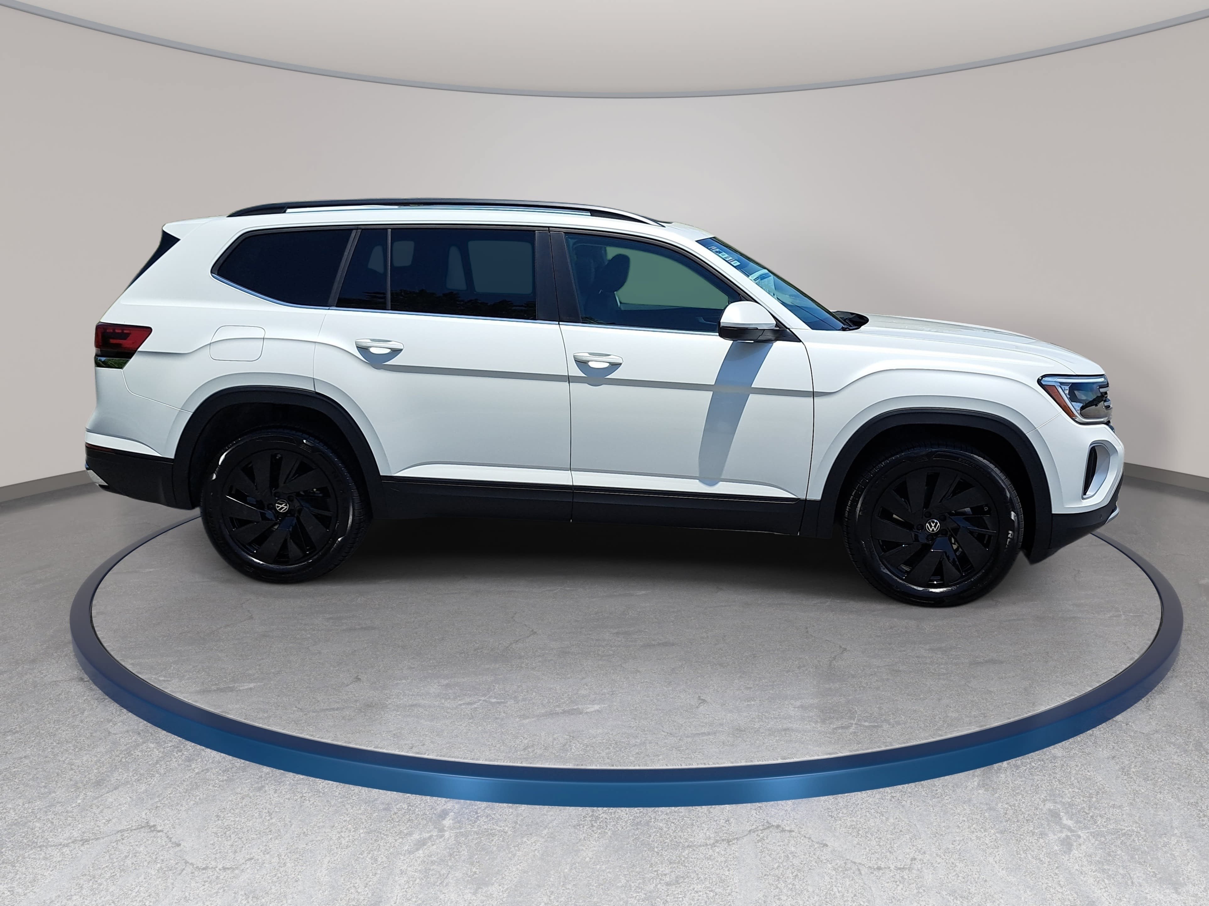 New 2026 Volkswagen Atlas SE FWD image 4