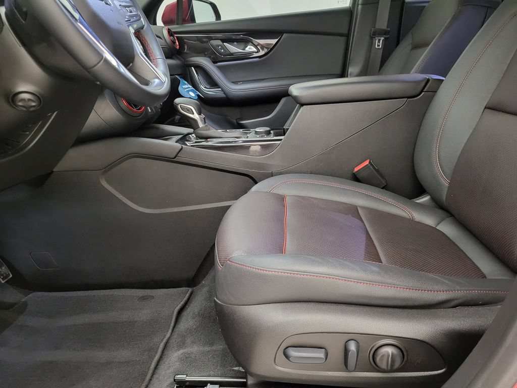 Certified 2024 Chevrolet Blazer RS w/ Driver Confidence II Package FWD image 5