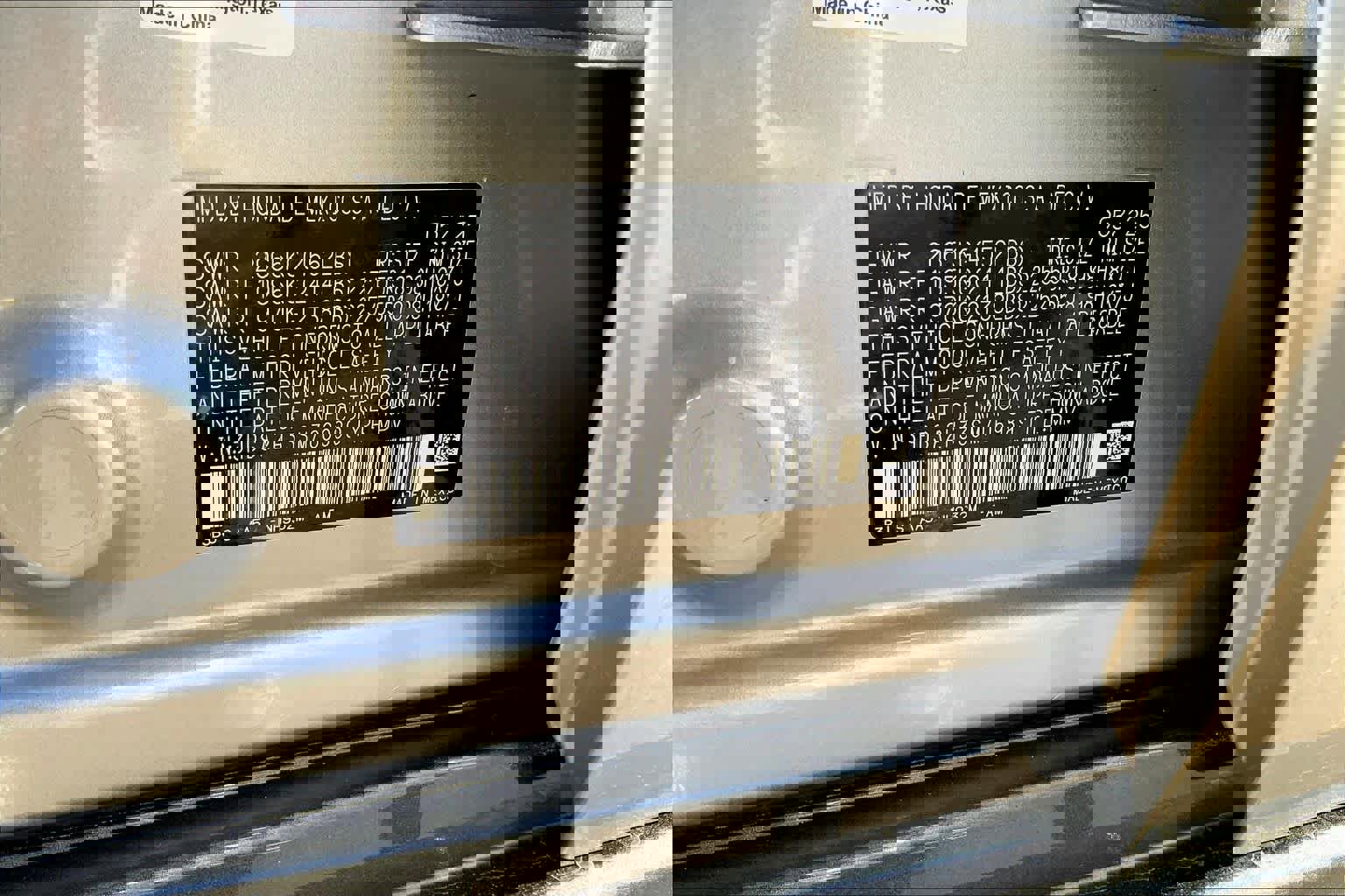 Used 2025 Acura ADX AWD image 32