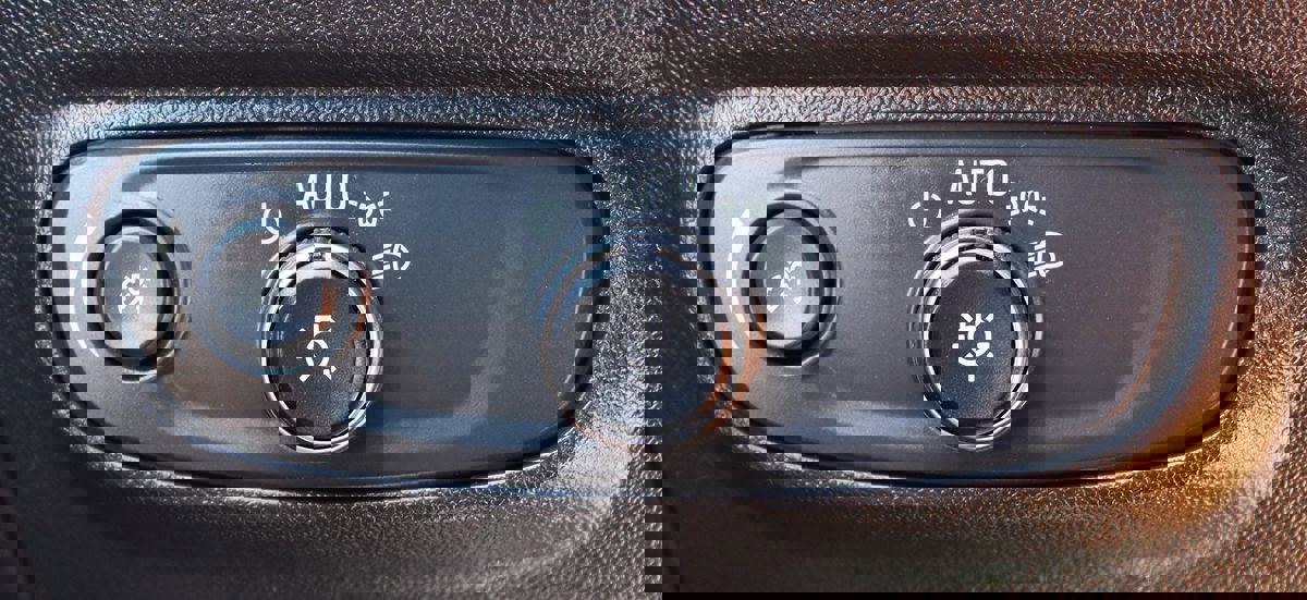 Used 2024 Chevrolet Equinox LT image 42