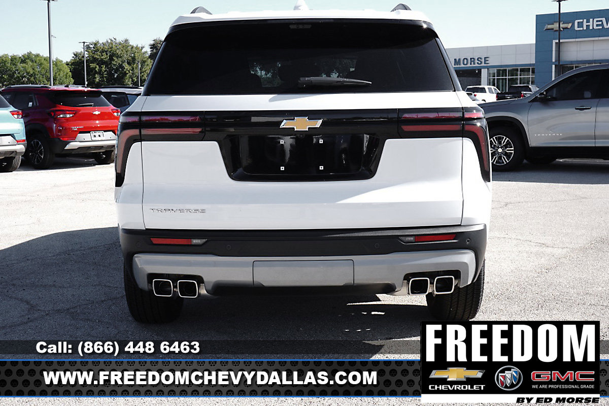 New 2026 Chevrolet Traverse LT w/ Driver Confidence Package FWD image 6