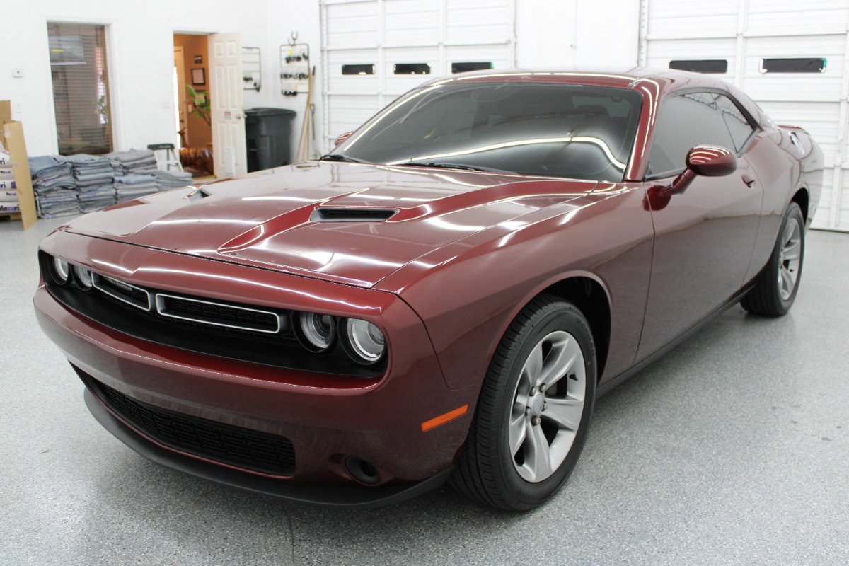 Used 2020 Dodge Challenger SXT image 3