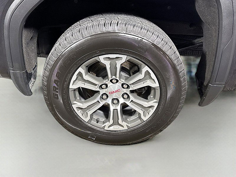 Used 2024 GMC Sierra 1500 SLT image 30
