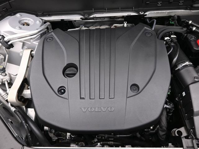 Used 2024 Volvo XC90 B5 Plus image 35