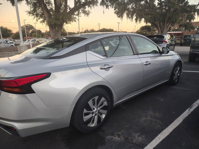 Used 2024 Nissan Altima 2.5 S FWD image 7