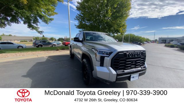 Used 2025 Toyota Tundra Limited AWD/4WD image 2