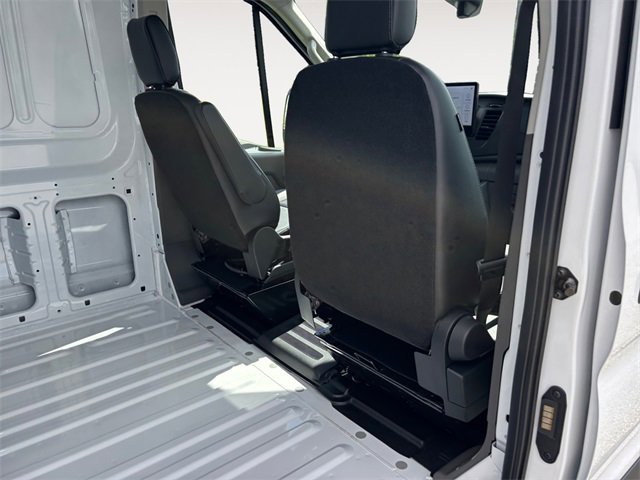 New 2025 Ford Transit 250 148 Medium Roof image 15