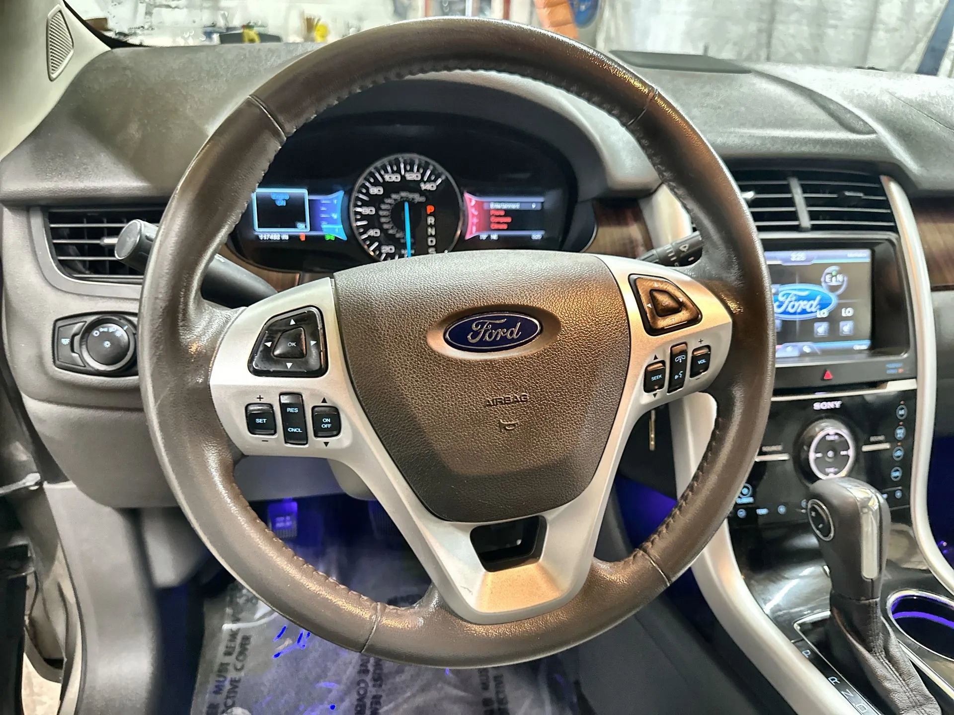 Used 2013 Ford Edge Limited FWD image 16