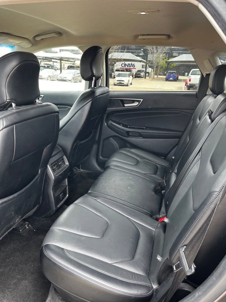 Used 2018 Ford Edge Titanium image 13