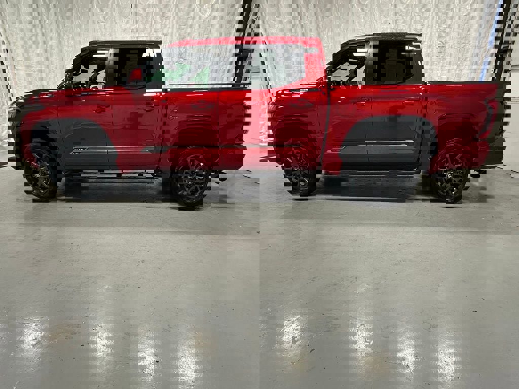 Used 2025 Toyota Tundra Platinum image 4