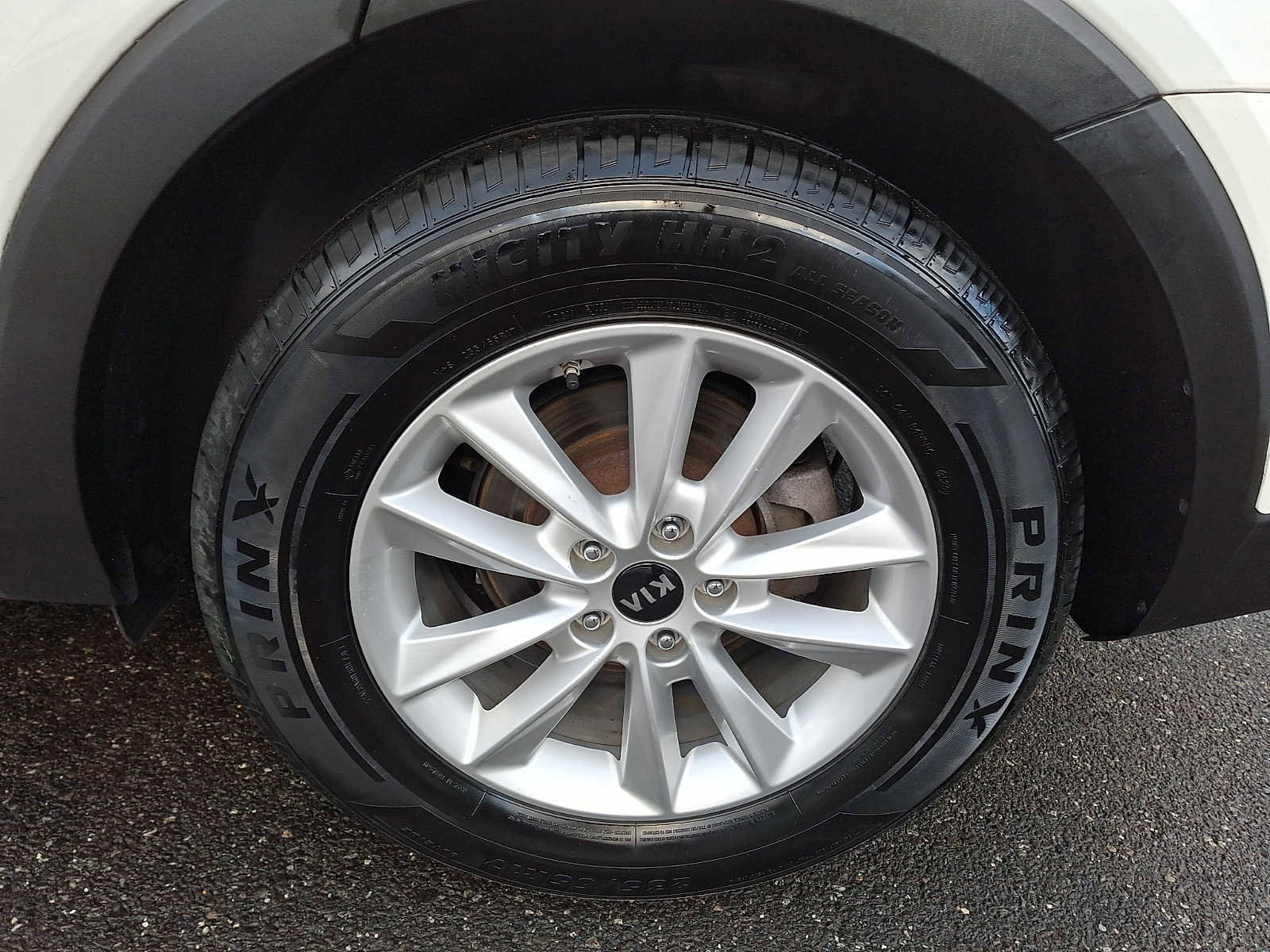 Used 2019 Kia Sorento LX image 7