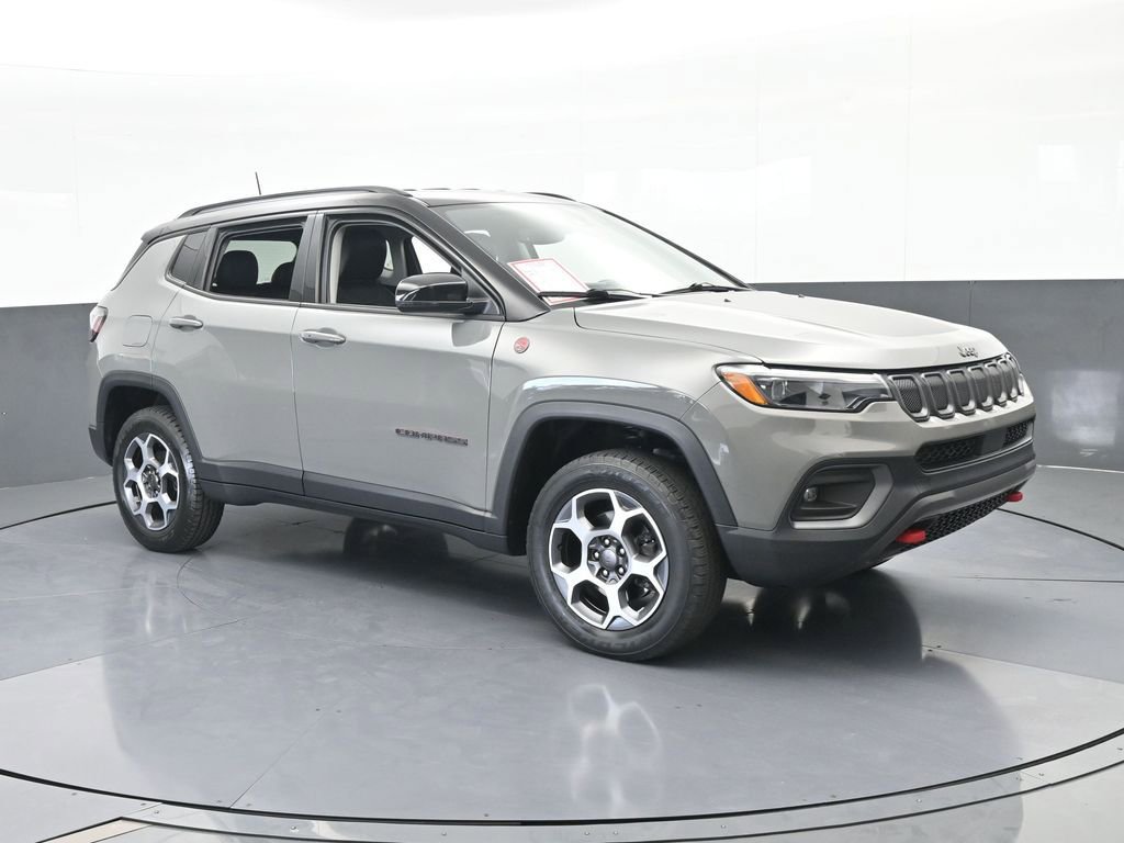 Used 2022 Jeep Compass Trailhawk w/ Trailhawk Elite Group image 8