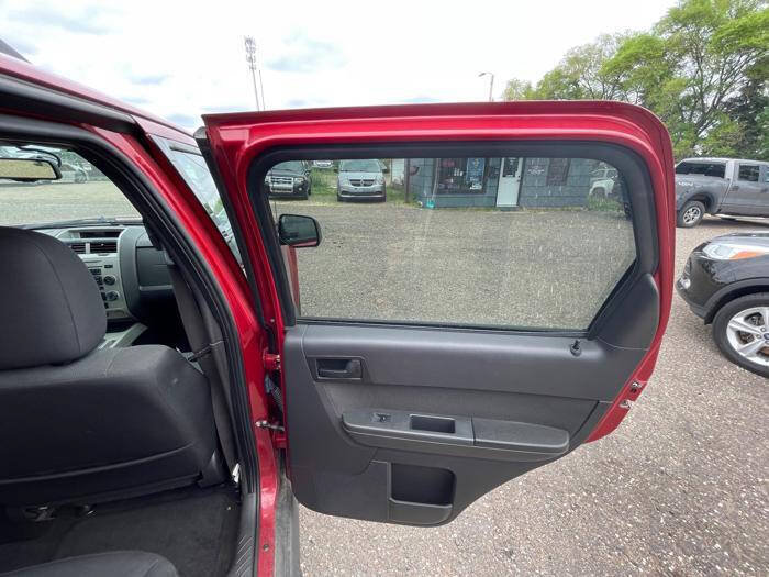Used 2010 Ford Escape XLT AWD/4WD image 29