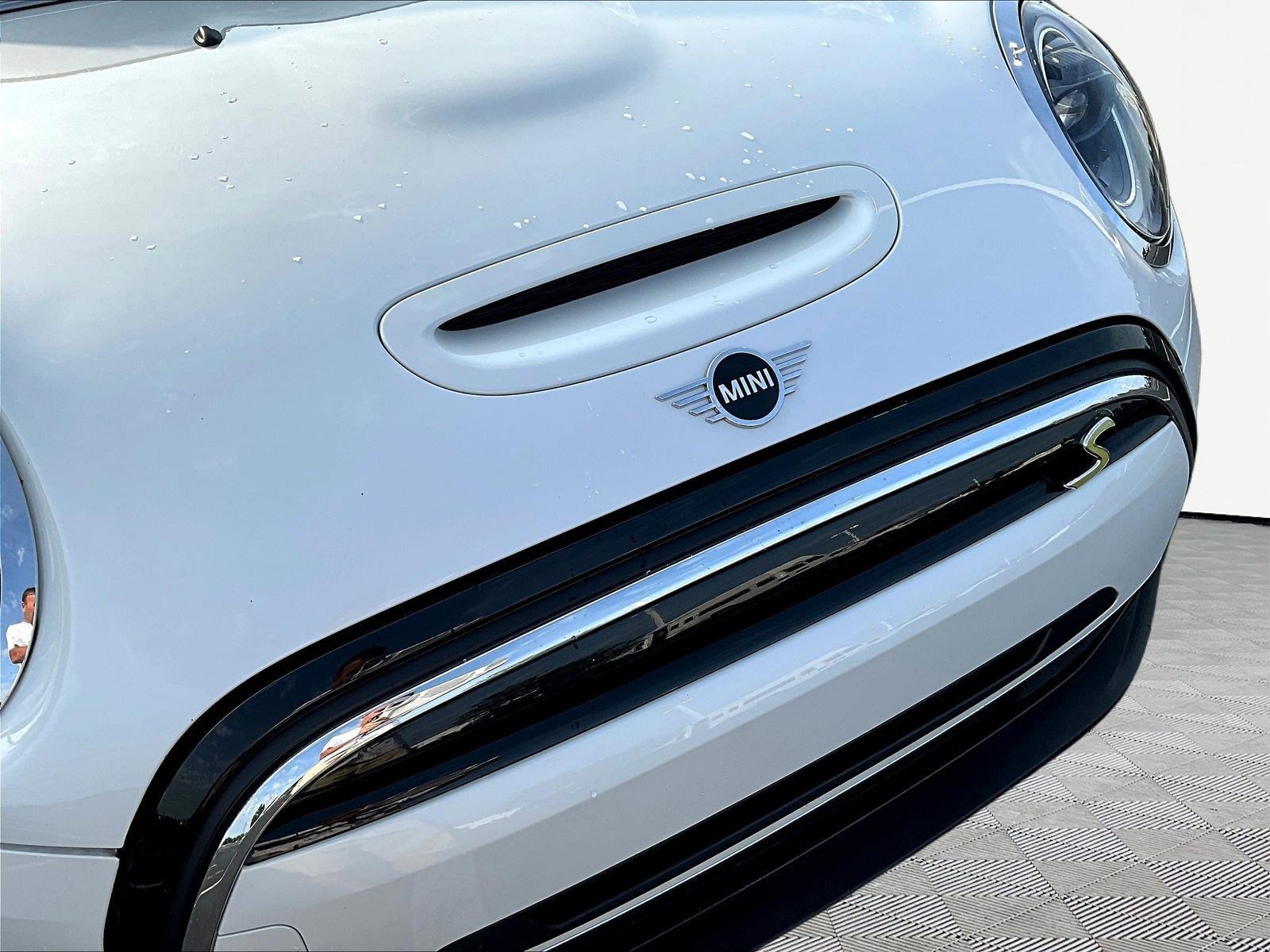 Used 2024 MINI Cooper SE FWD image 31