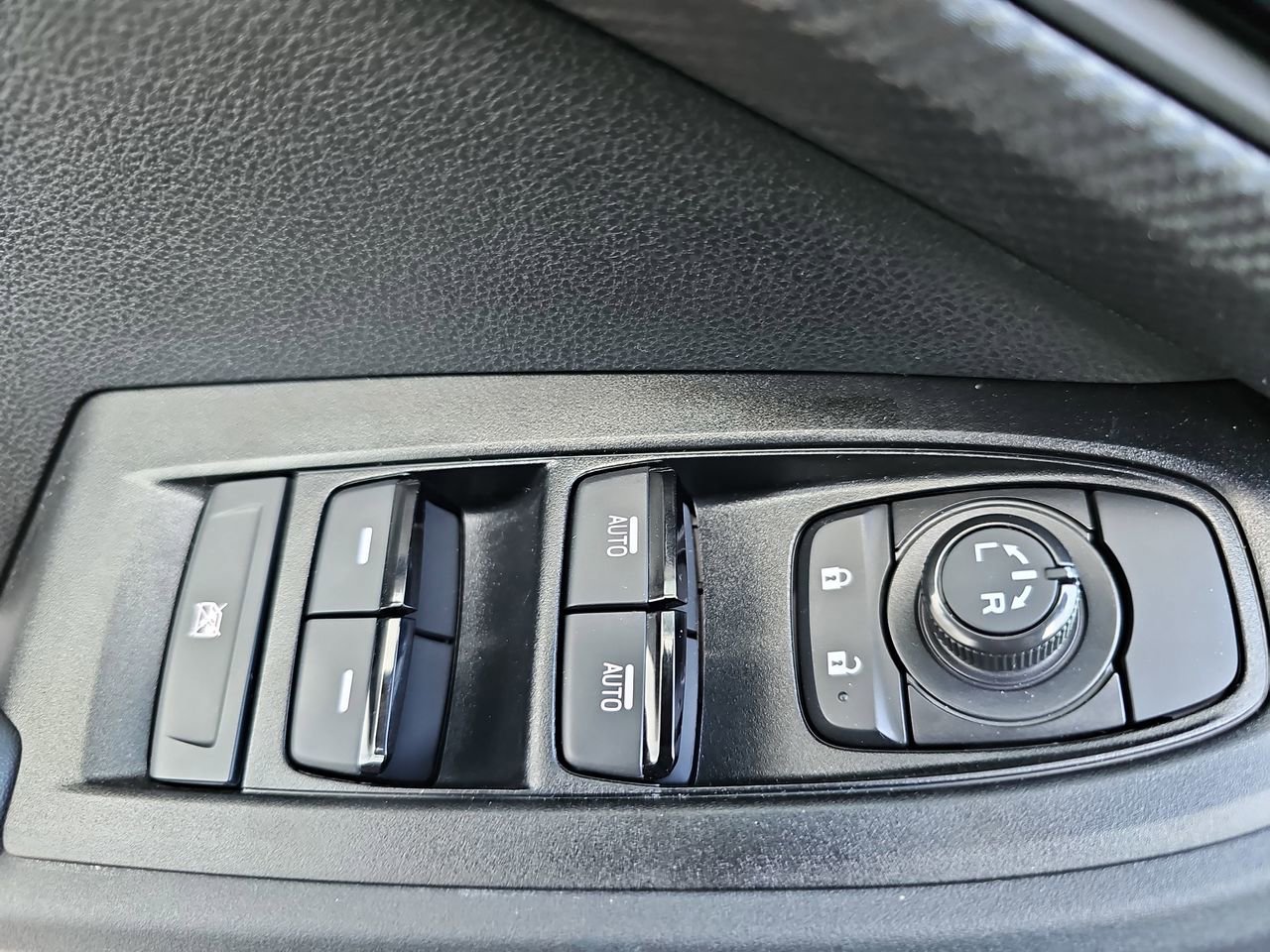 Certified 2025 Subaru Crosstrek 2.5i Sport w/ Popular Package #4A image 32