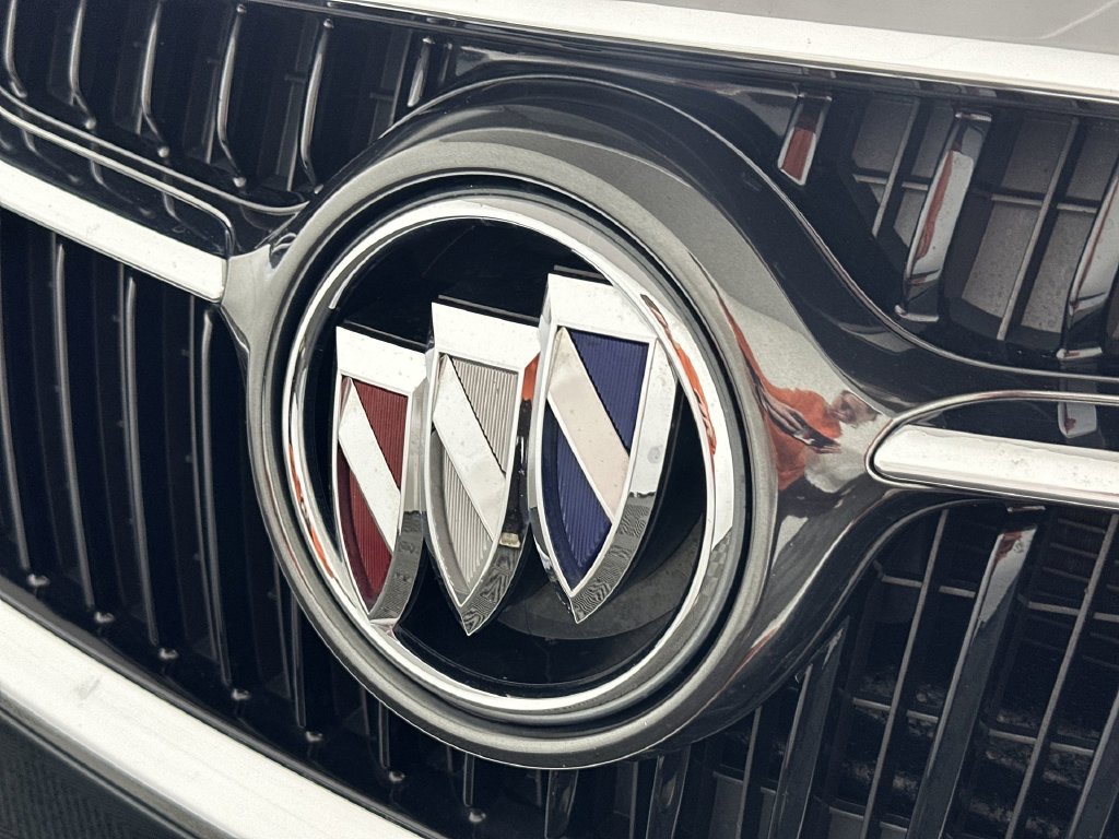 Certified 2017 Buick LaCrosse Essence w/ Sights and Sounds Package FWD image 33