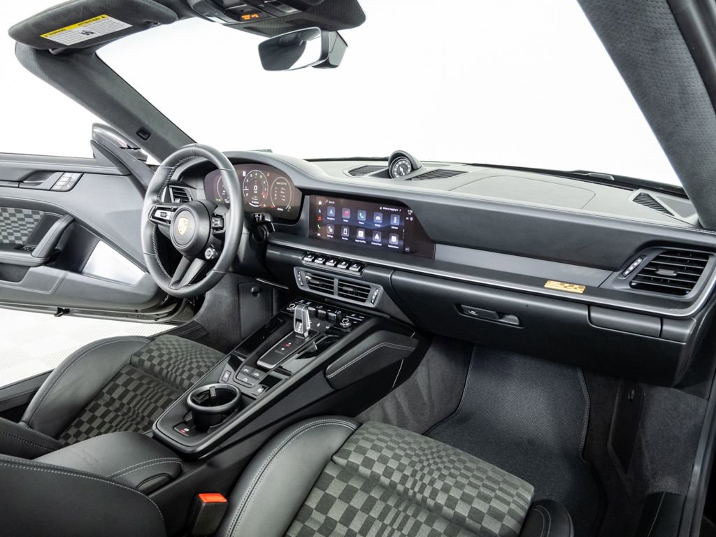 Certified 2026 Porsche 911 Carrera 4 GTS AWD/4WD image 22