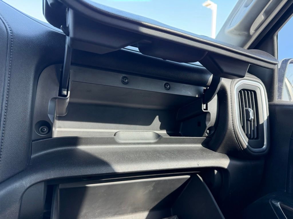 Used 2019 Chevrolet Silverado 1500 RST image 24