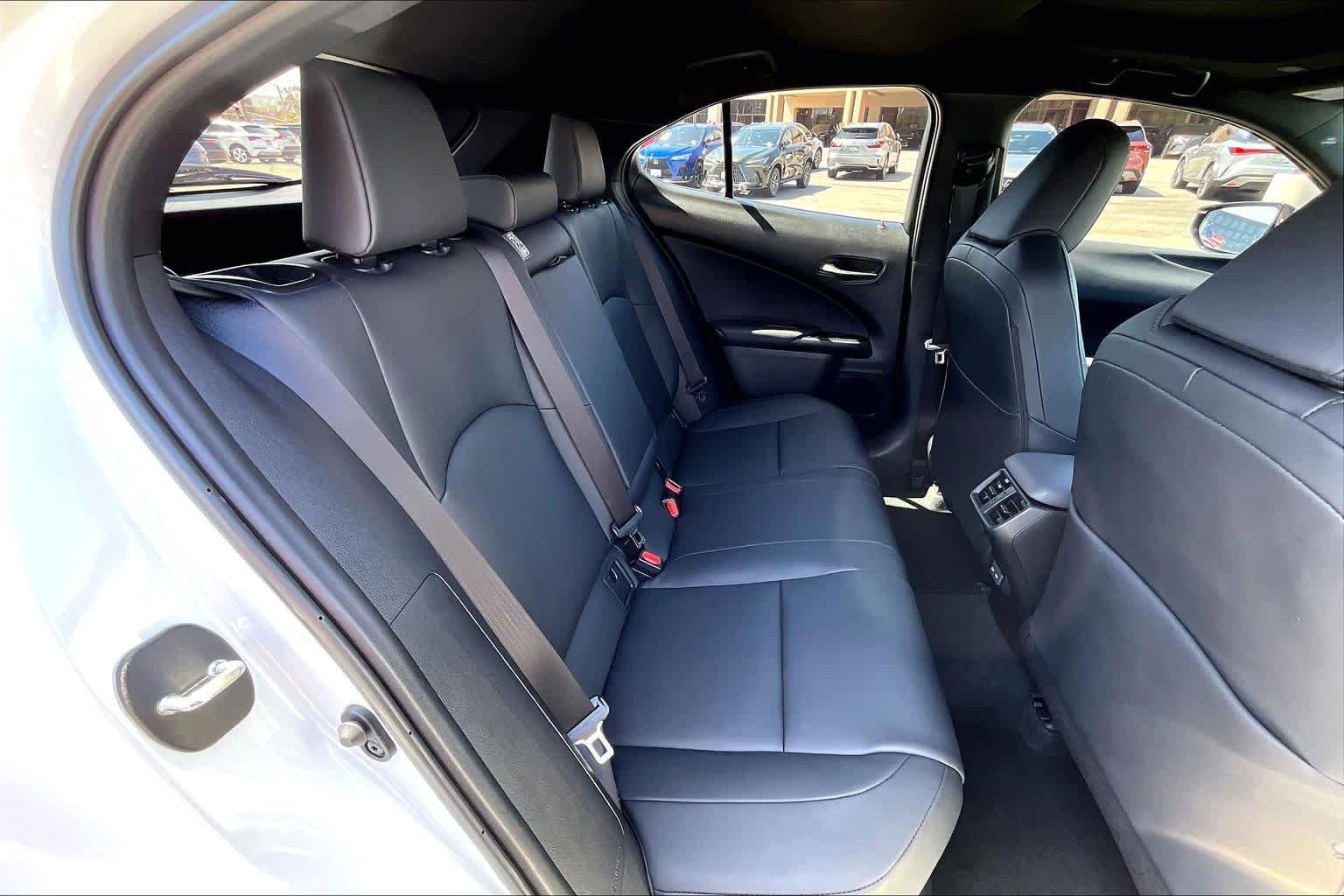 Certified 2024 Lexus UX 250h FWD image 19